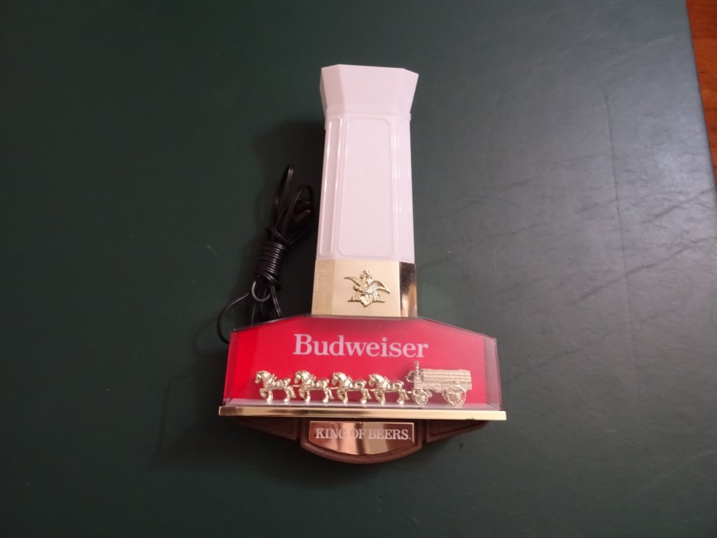 budweiserwalllightedsign.jpg