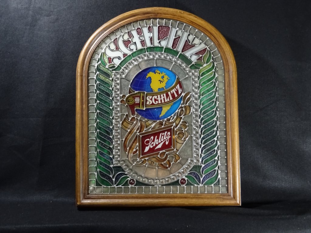 schlitzplasticstainedglasslightedsign.jpg